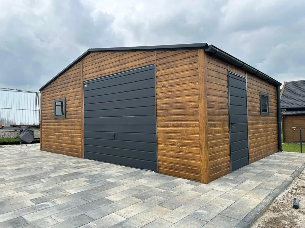 Ajtós és ablakos Mobilgarázsok Ajkán