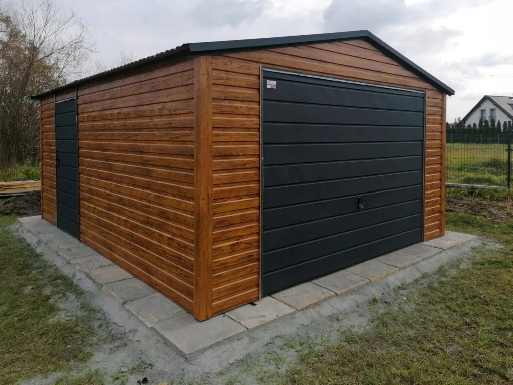 Fa hatású, kétoldali tetős Mobilgarázsok Kecskemét