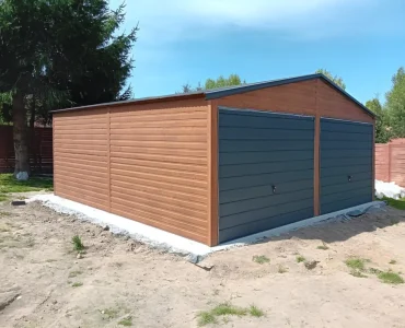 Mobilgarázs 6x6 m, kétállásos, nyeregtetős, billenő kapu, fautánzatú – Modell 6