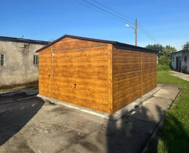 Mobilgarázs 4x6 m, nyeregtetős, billenő kapu, fautánzatú – Modell 4