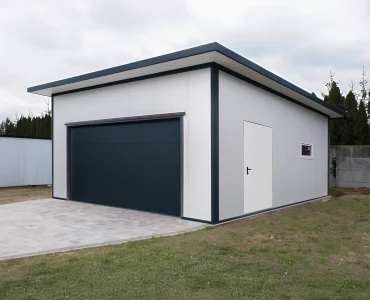 Szendvicspaneles garázs 6x6 m, fehér, szekcionált kapu grafit, 1x ajtó fehér, 1x ablak