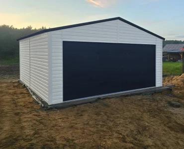 Mobilgarázs 6x5,5 m, nyeregtetős, szekcionált kapu, fehér