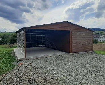 Mobilgarázs 3x5 m, nyeregtetős, billenő kapu, fautánzatú, 4 m előtető