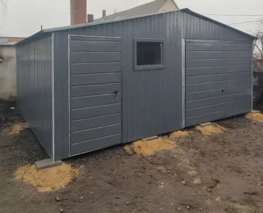 Mobilgarázs 5,5x5 m, nyeregtetős, billenő kapu, grafit