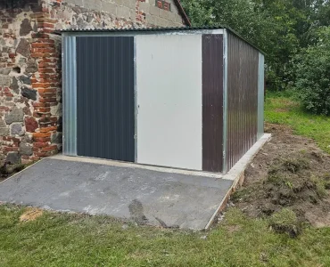 Mobilgarázs 3x3 m, féltetős, kétszárnyú kapu, többszínű, III. osztály
