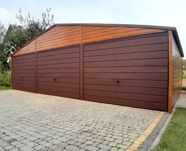 Mobilgarázs 9x5 m, háromállásos, nyeregtetős, billenő kapu, fautánzatú